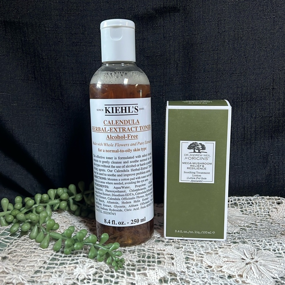 Dr. Weil Origins Mega Mushroom Relief Resilience Soothing Lotion & KIEHLS Toner